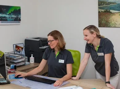 Die Ärztinnen Dr. med. Y. Lange und Dr. med. S. Matthes